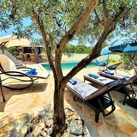 Villa Spark With Heated Pool In Rogoznica Zecevo Luaran gambar