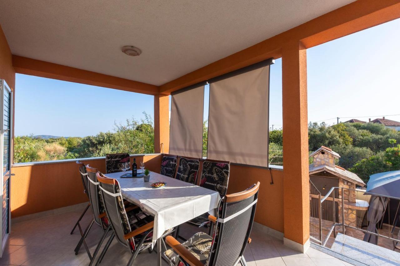 Villa Spark With Heated Pool In Rogoznica Zecevo Luaran gambar