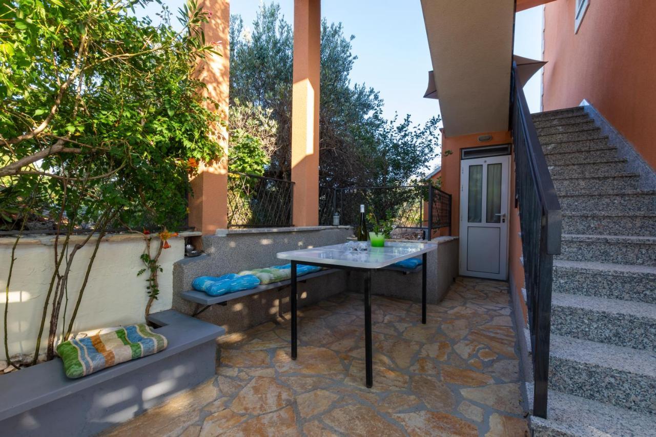 Villa Spark With Heated Pool In Rogoznica Zecevo Luaran gambar