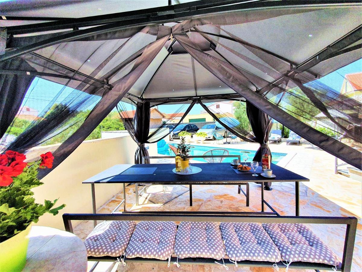 Villa Spark With Heated Pool In Rogoznica Zecevo Luaran gambar